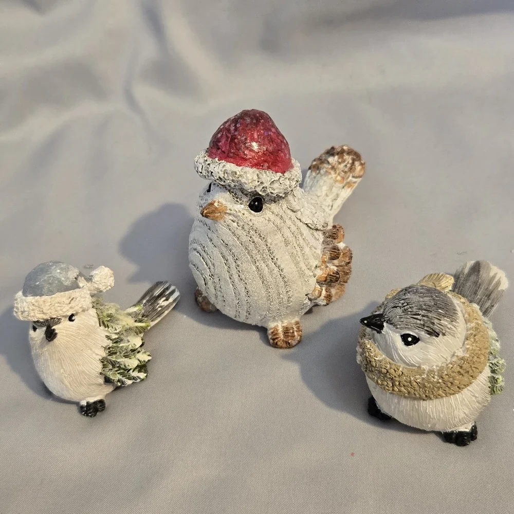 Set of 3 Christmas Winter Bird Figurines Santa Hats Scarves Holiday Decor